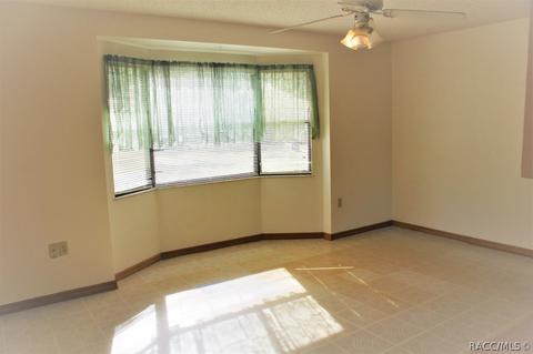 18042 Sand Pine Dr, Spring Hill, FL 34610 photo 11