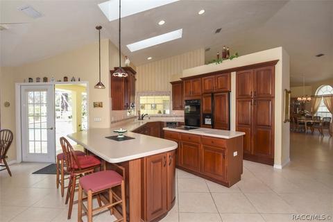528 E Keller Ct, Hernando, FL 34442 photo 5