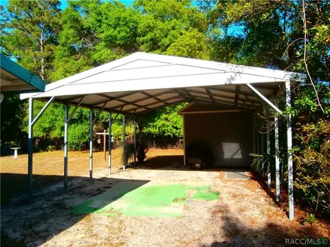 7035 N Paradise Pt, Hernando, FL 34442 photo 3
