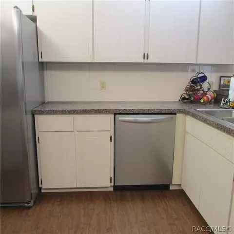 1098 W Olympia St, Hernando, FL 34442 photo 8