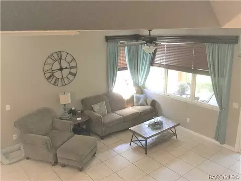 1589 W Spring Meadow Loop, Lecanto, FL 34461 photo 2