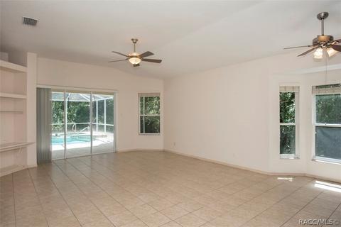 1814 E Bismark St, Hernando, FL 34442 photo 2