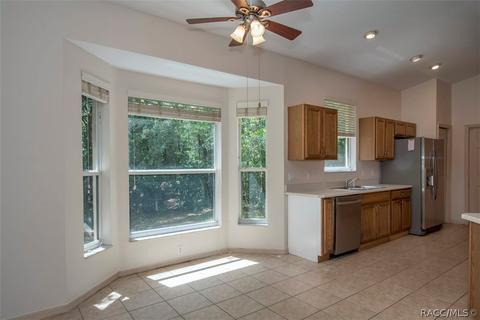 1814 E Bismark St, Hernando, FL 34442 photo 3