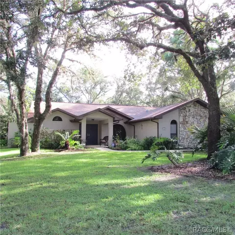 131 W Liberty St, Hernando, FL 34442 photo 1