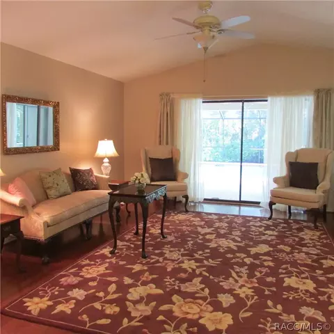 131 W Liberty St, Hernando, FL 34442 photo 4