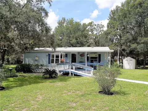 1724 E Naperville Ln, Hernando, FL 34442 photo 1