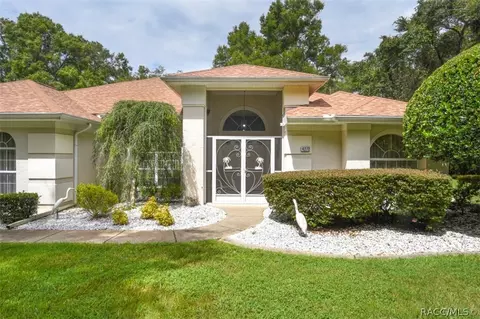 4272 N Forest Lake Dr, Hernando, FL 34442 photo 2