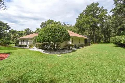 4272 N Forest Lake Dr, Hernando, FL 34442 photo 3