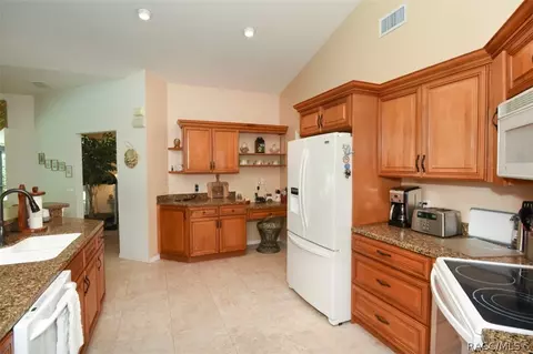 4272 N Forest Lake Dr, Hernando, FL 34442 photo 12