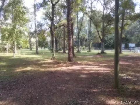 388 Vicki St, Inglis, FL 34449 photo 12