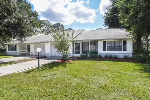 804 Hillsborough Ct E, Hernando, FL 34442 photo 2