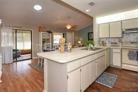 804 Hillsborough Ct E, Hernando, FL 34442 photo 13