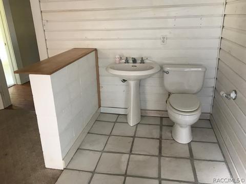 127 NE 3rd St, Webster, FL 33597 photo 14