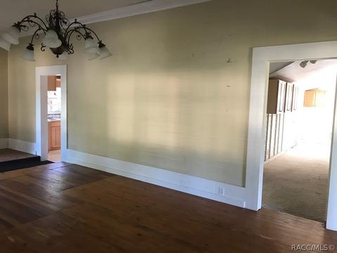 127 NE 3rd St, Webster, FL 33597 photo 3