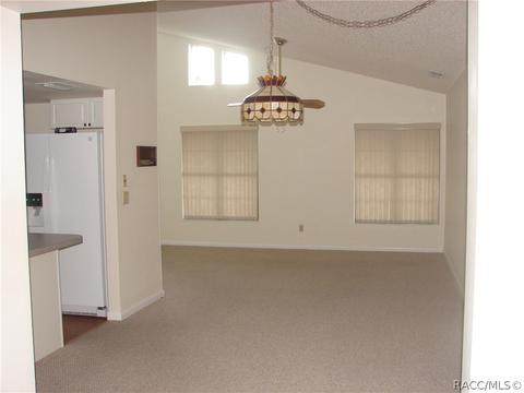 5072 W Mapleleaf Ct, Lecanto, FL 34461 photo 4