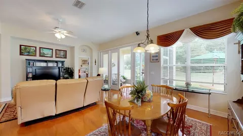 1581 W Laurel Glen Path, Hernando, FL 34442 photo 11