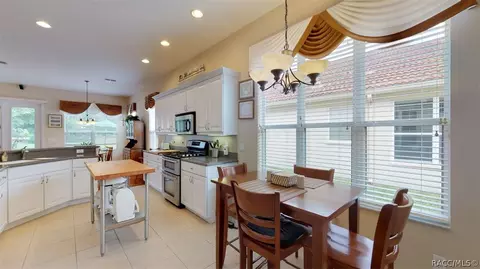 1581 W Laurel Glen Path, Hernando, FL 34442 photo 14
