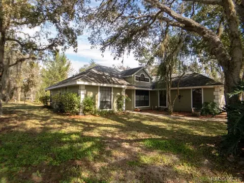 1605 E Cleveland St, Hernando, FL 34442 photo 2