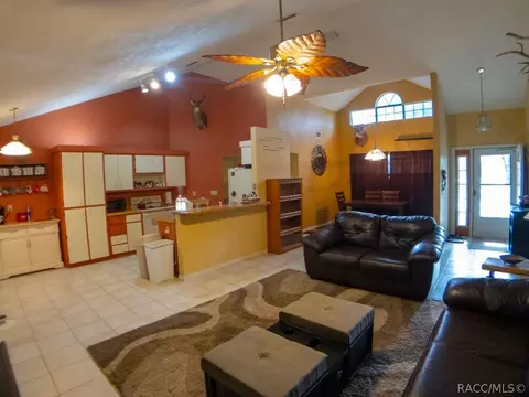 1605 E Cleveland St, Hernando, FL 34442 photo 3