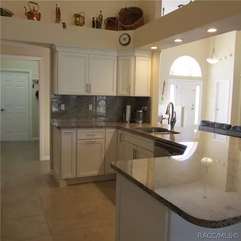 95 E Glassboro Ct, Hernando, FL 34442 photo 9