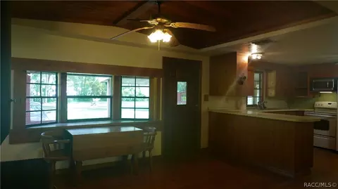 2243 E Maryann Ln, Hernando, FL 34442 photo 9