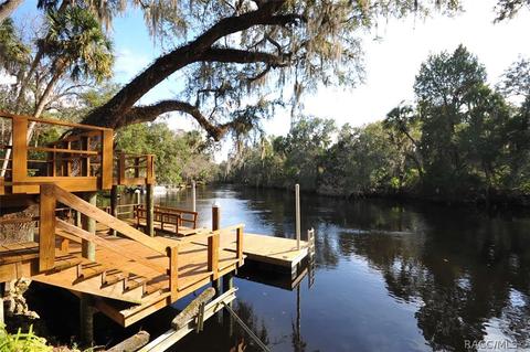 20 Palm Circle Dr, Inglis, FL 34449 photo 2