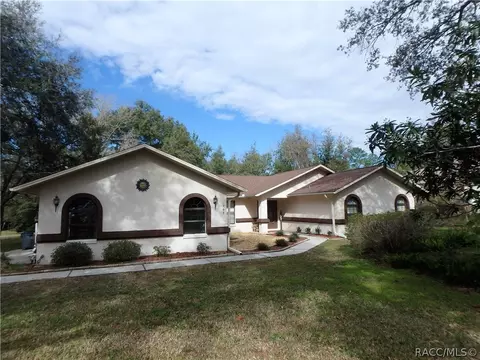 795 W Liberty St, Hernando, FL 34442 photo 1