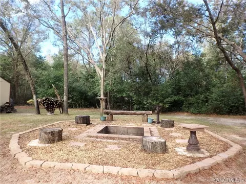 795 W Liberty St, Hernando, FL 34442 photo 3