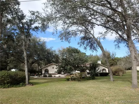 795 W Liberty St, Hernando, FL 34442 photo 2