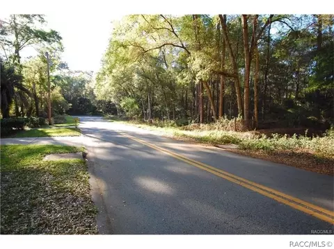 6106 E Glencoe St, Inverness, FL 34452 photo 2