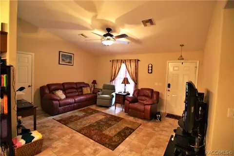 36137 Gresham Rd, Webster, FL 33597 photo 3