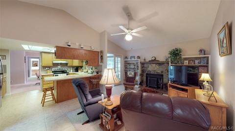 420 E Dakota Ct, Hernando, FL 34442 photo 10