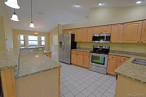 660 E Keller Ct, Hernando, FL 34442 photo 7