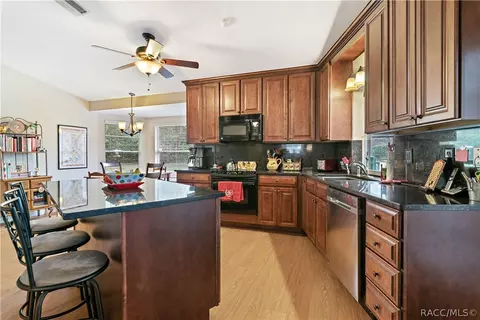 160 W Olympia St, Hernando, FL 34442 photo 4
