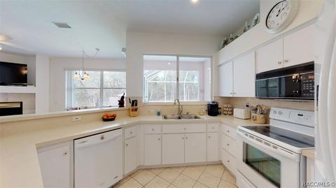 781 W Pearson St, Hernando, FL 34442 photo 9
