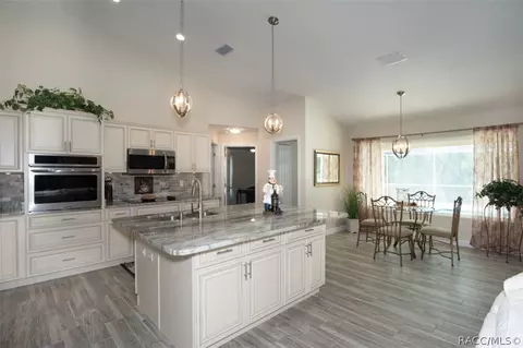 528 E Liberty St, Hernando, FL 34442 photo 8