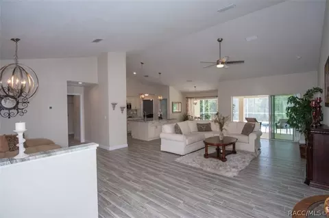 528 E Liberty St, Hernando, FL 34442 photo 7