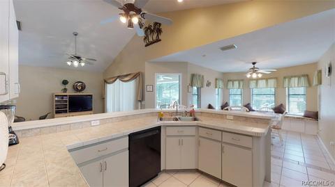 750 E Falconry Ct, Hernando, FL 34442 photo 11