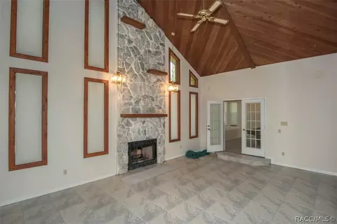 120 E Liberty St, Hernando, FL 34442 photo 4