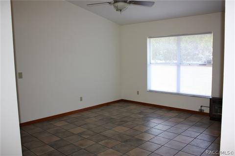1656 E Bismark St, Hernando, FL 34442 photo 2
