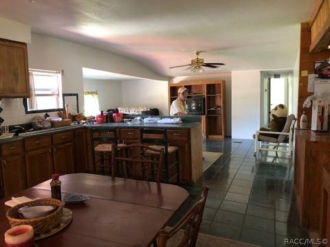 206 E Cason Blvd, Inglis, FL 34449 photo 12