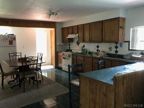 206 E Cason Blvd, Inglis, FL 34449 photo 4