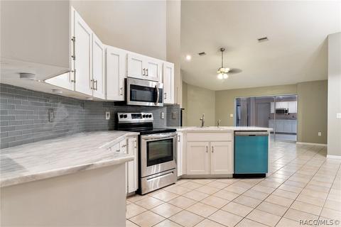 279 W Keller St, Hernando, FL 34442 photo 9