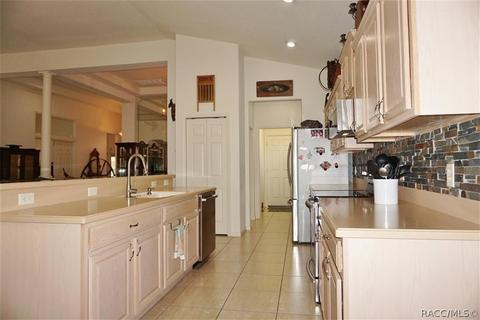 615 W Doerr Path, Hernando, FL 34442 photo 11