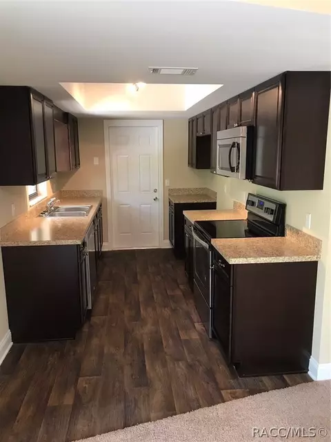 3621 N Tyrone Ave, Hernando, FL 34442 photo 6