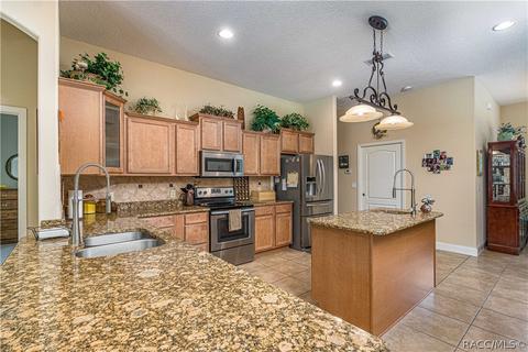 783 E Falconry Ct, Hernando, FL 34442 photo 2