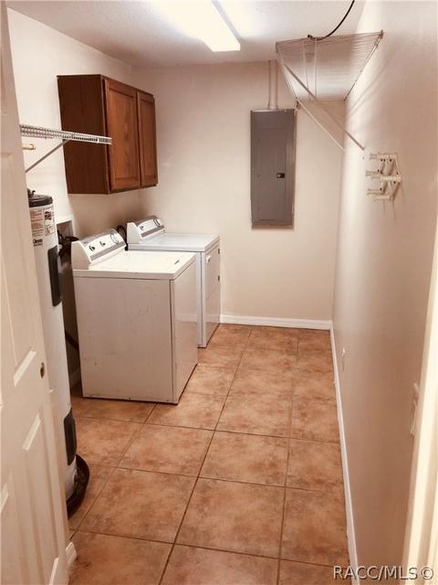 929 E Victoria Ln, Holder, FL 34445 photo 12
