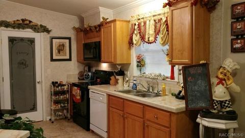 186 Sandi St, Inglis, FL 34449 photo 3