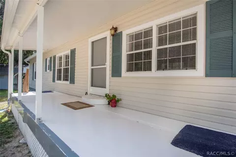 10642 SE 201st St, Inglis, FL 34449 photo 2