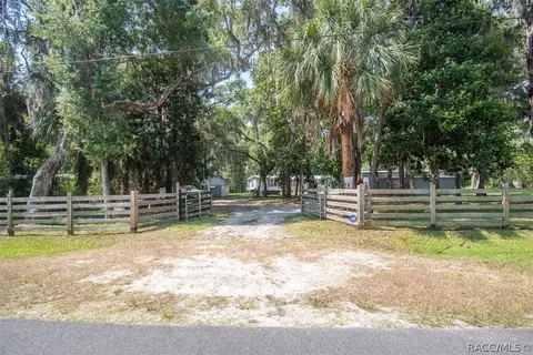 10642 SE 201st St, Inglis, FL 34449 photo 11